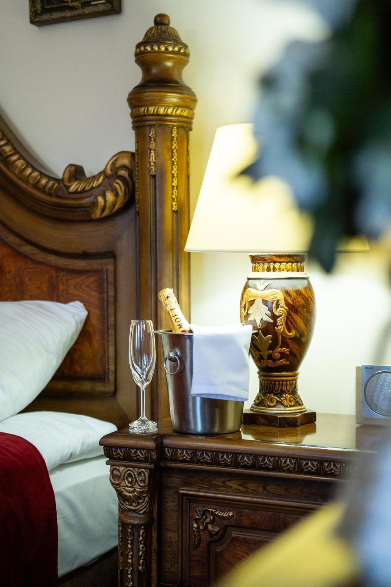 Hotel Maria Helena Szczawno-Zdroj Bagian luar foto
